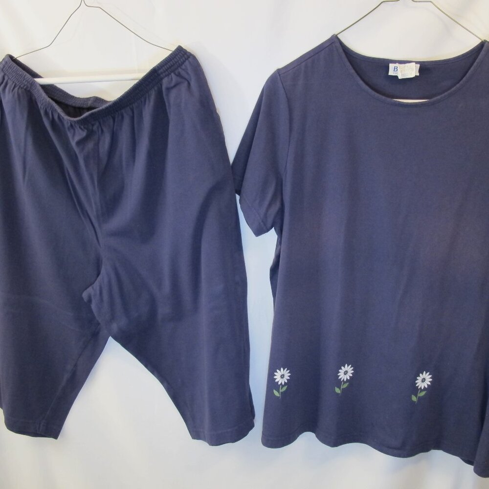 Blair two piece set – top and cropped pants in navy blue XL